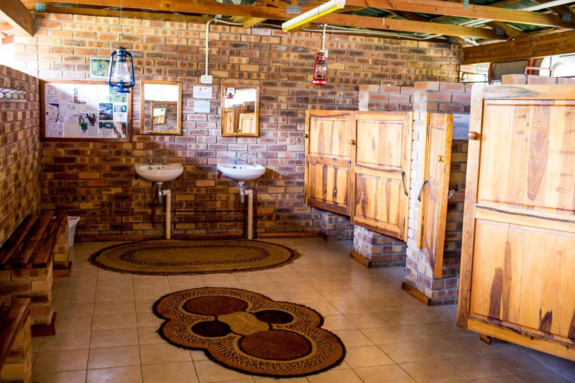 Woodlands Stop Over And Lodge Francistown Exterior photo