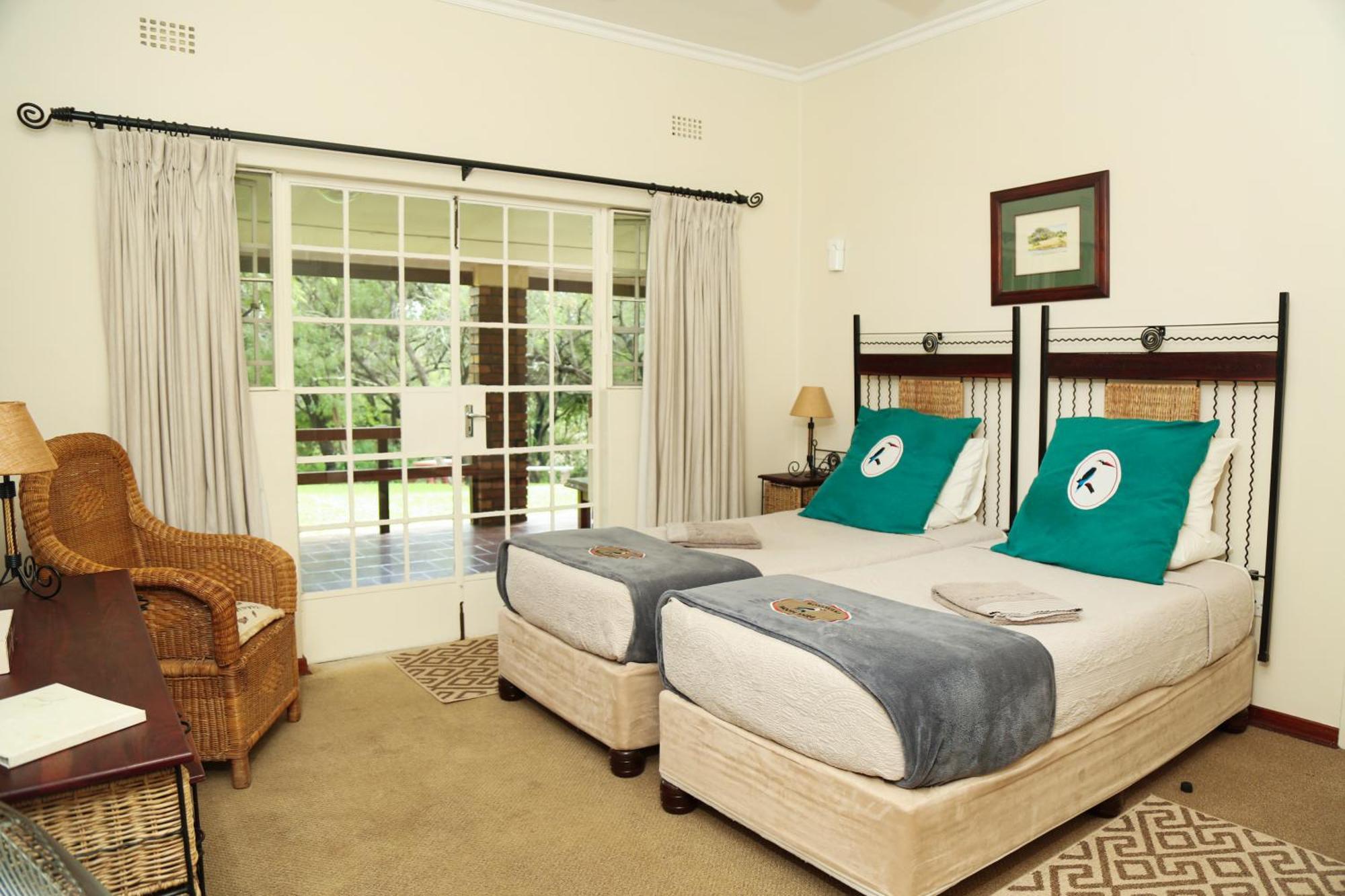 Woodlands Stop Over And Lodge Francistown Exterior photo