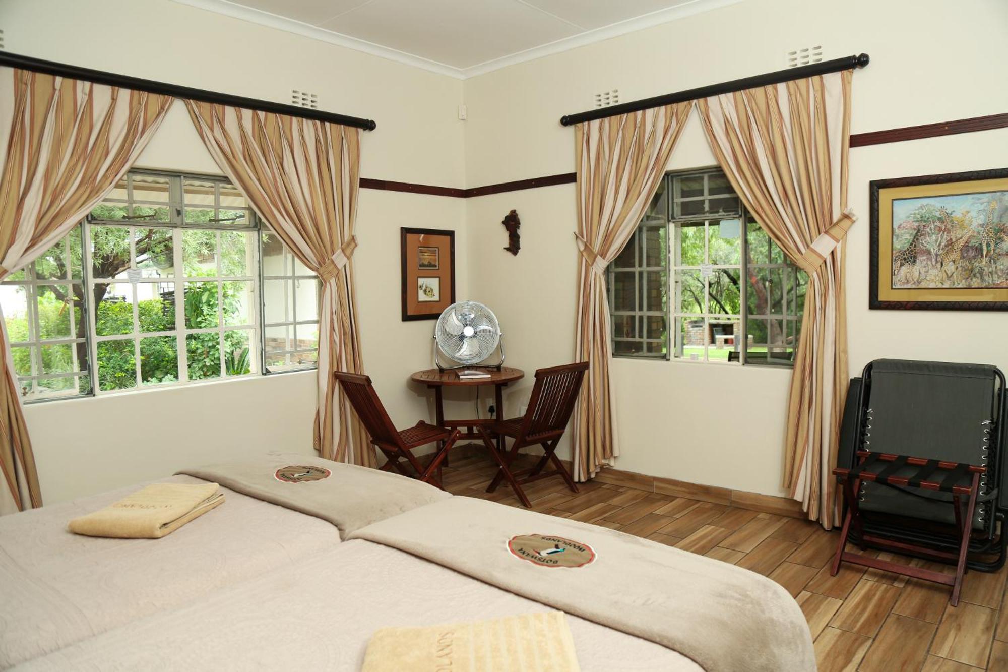 Woodlands Stop Over And Lodge Francistown Exterior photo