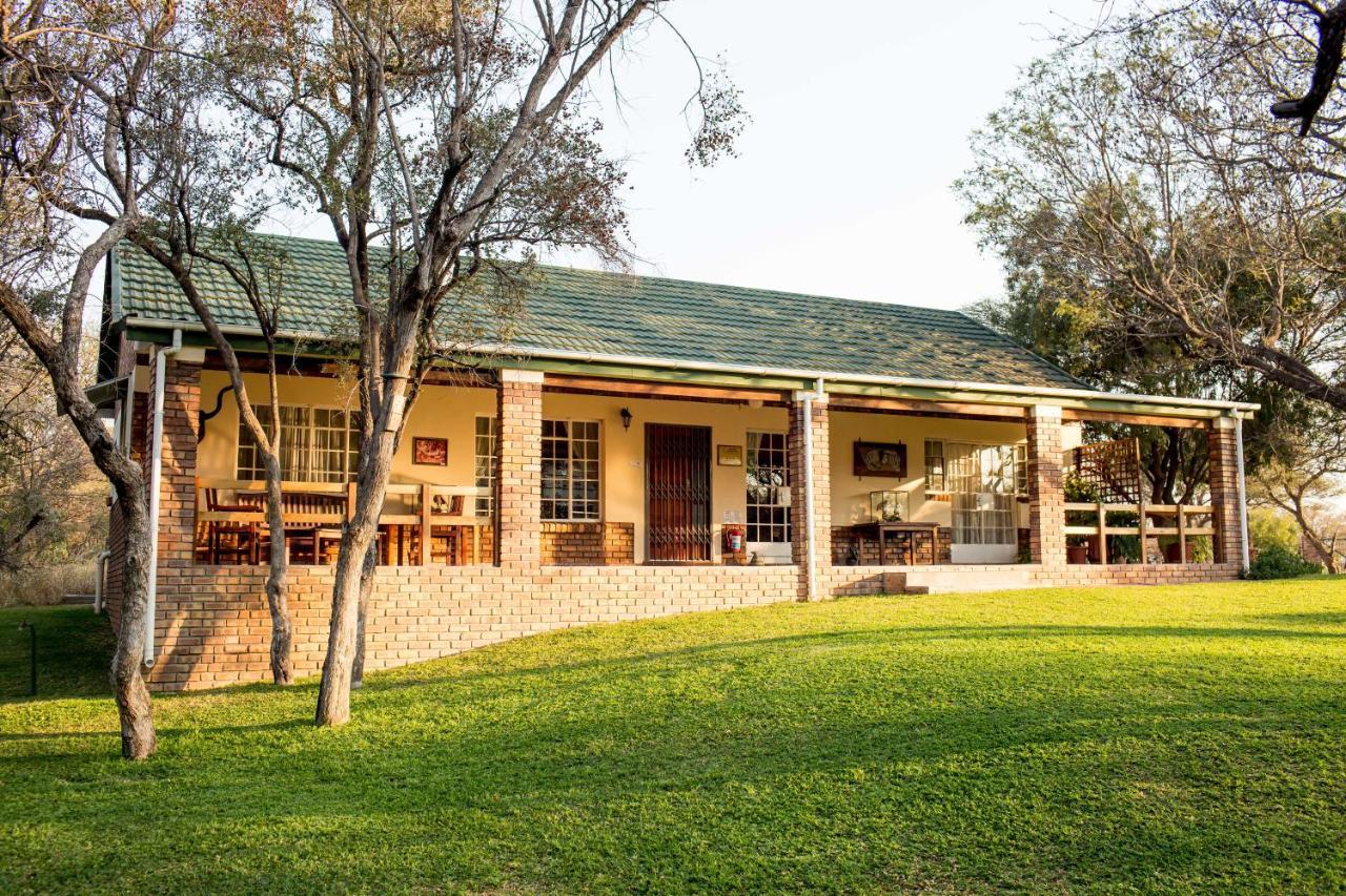 Woodlands Stop Over And Lodge Francistown Exterior photo